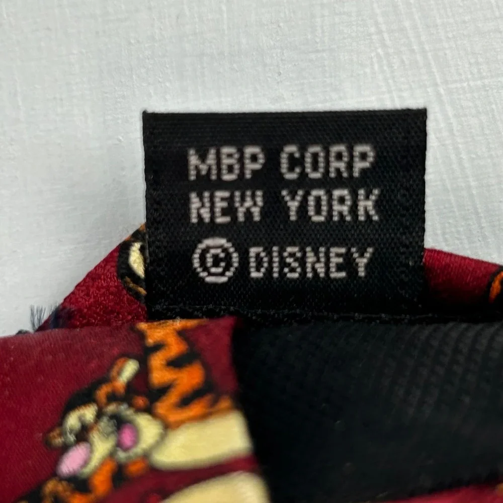 Disney Pooh 100 Acre Collection Silk Tie Red Winnie the Pooh Tigger MBP Corp